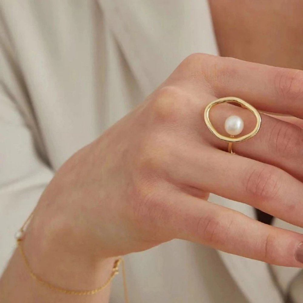 *NEW Yellow Gold Pearl Circle Adjustable Ring - Picture 2 of 7
